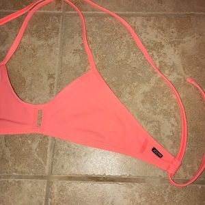 Jolyn Tie Back Vent Coral Top